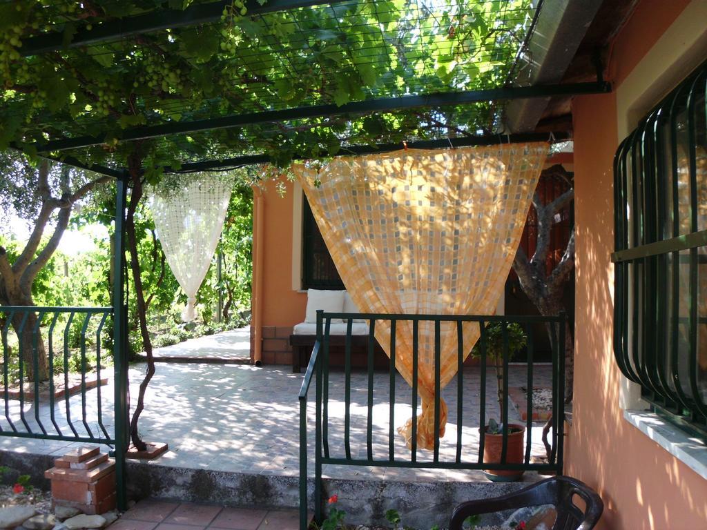 Gaggi Il Vigneto "Cottage" מראה חיצוני תמונה